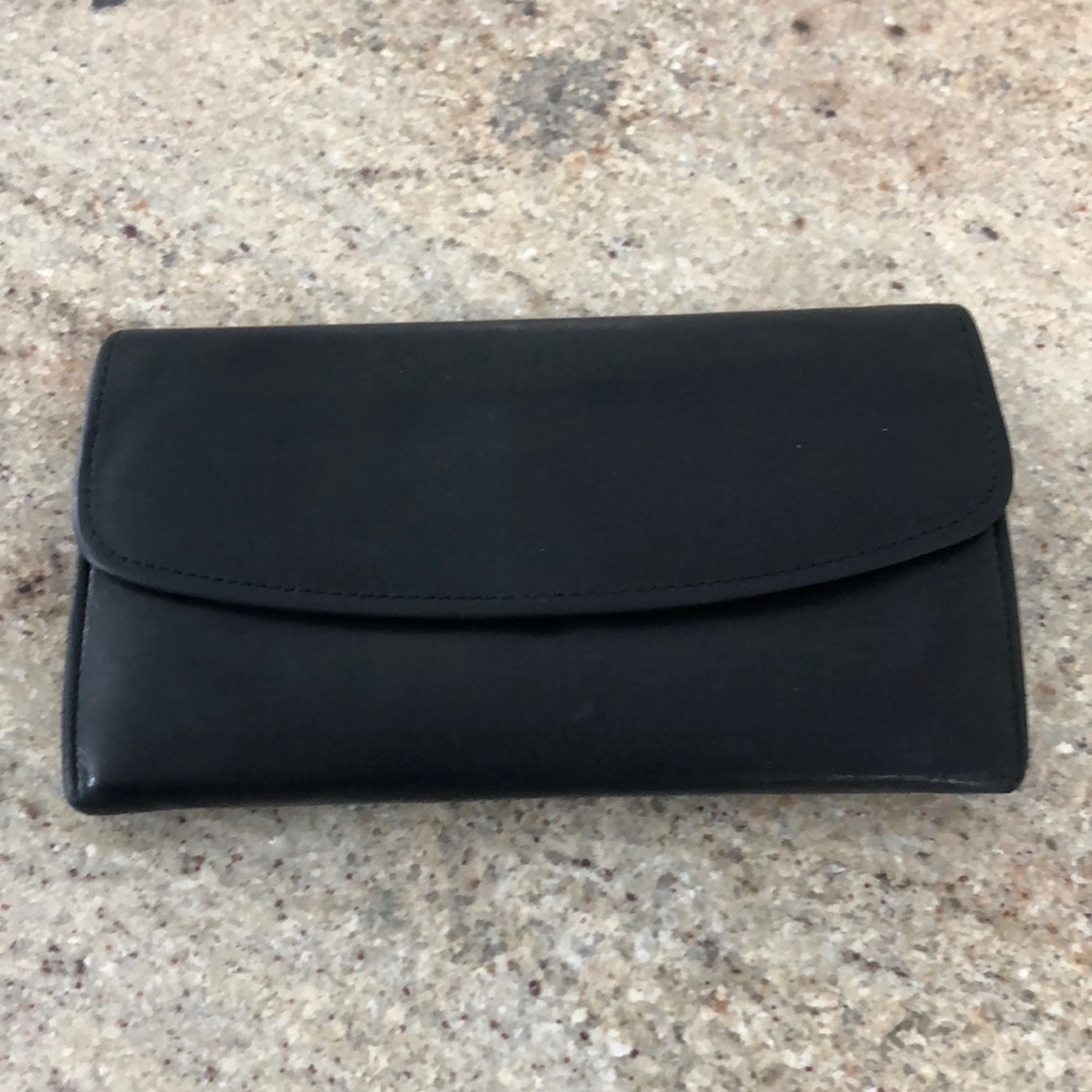 ✨Coach Wallet✨